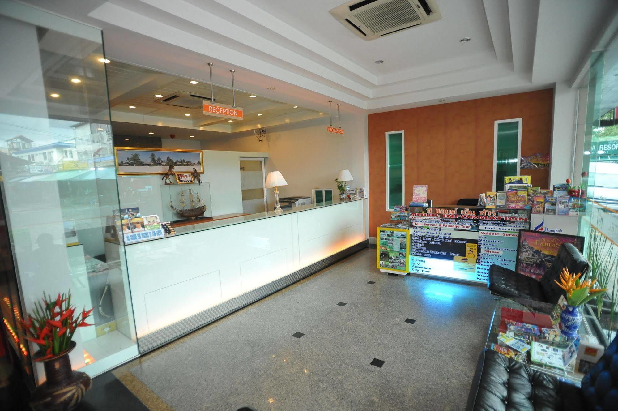 C & N Patong, Phuket 酒店 3*