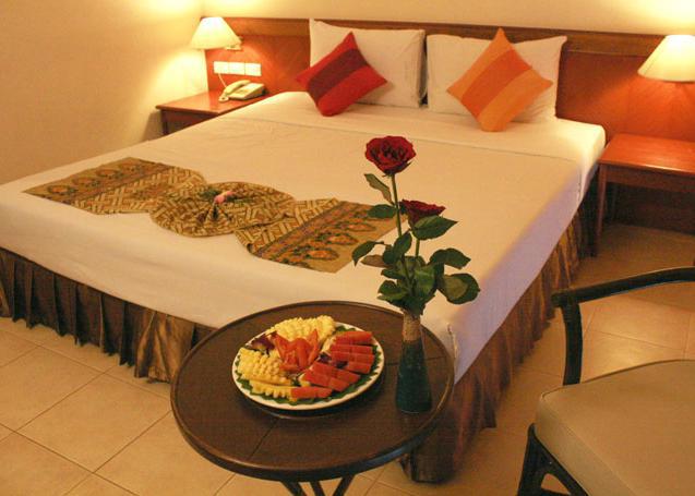 C & N Patong, Phuket 酒店 3*